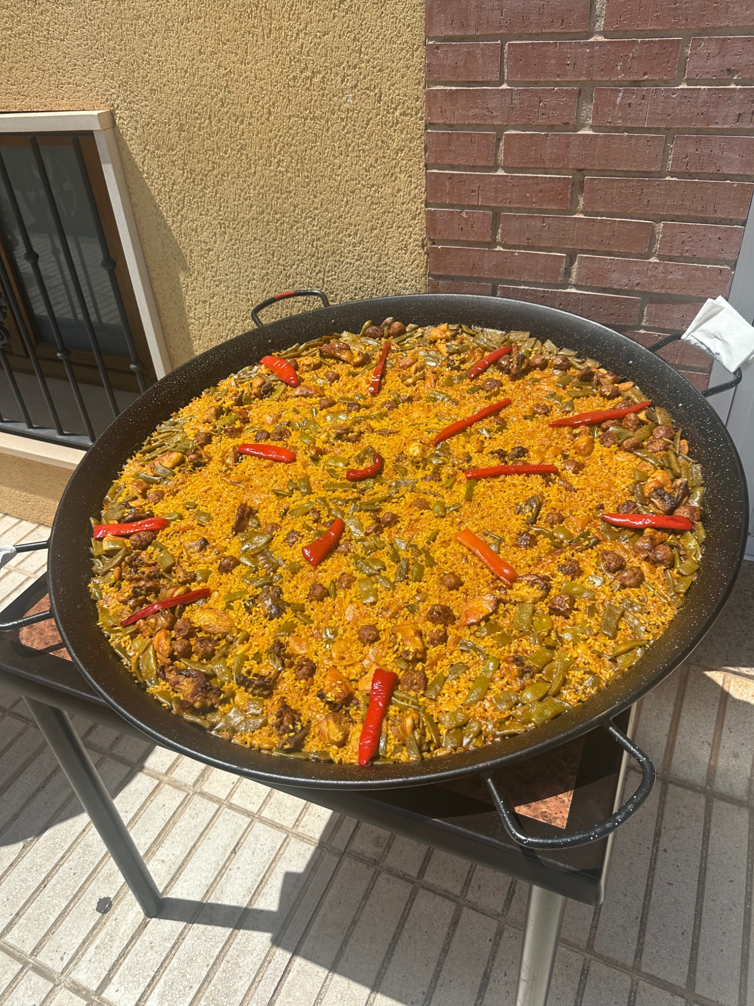 Paella valenciana de Paelles Janet